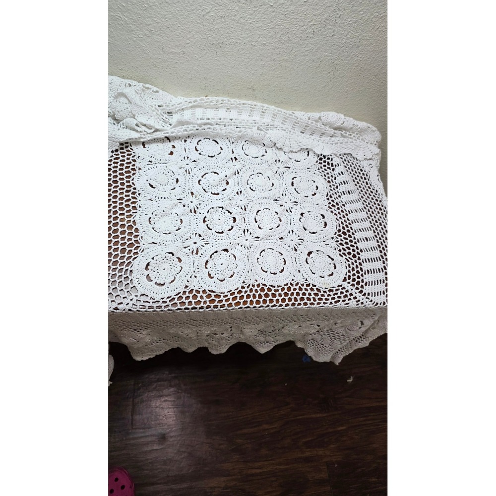 Unbranded Crochet Lace Tablecloth White Floral Cottagecore Vintage Style
